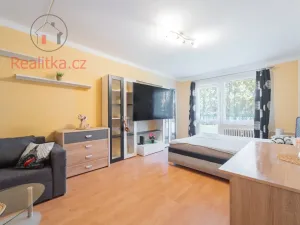 Prodej bytu 2+1, Hradec Králové - Pražské Předměstí, Hrubínova, 62 m2