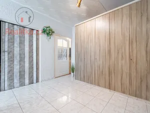 Prodej bytu 2+1, Hradec Králové - Pražské Předměstí, Hrubínova, 62 m2