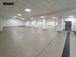 Pronájem obchodního prostoru, Kopřivnice, Záhumenní, 400 m2