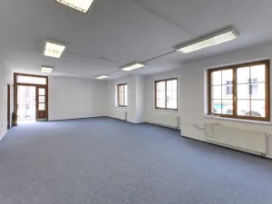 Pronájem kanceláře, Plzeň - Jižní Předměstí, Kollárova, 55 m2