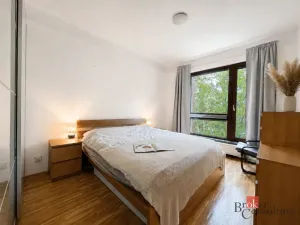 Pronájem bytu 2+kk, Praha - Karlín, Rohanské nábřeží, 56 m2