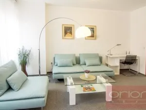 Pronájem bytu 2+kk, Praha - Břevnov, Bělohorská, 60 m2