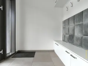 Pronájem obchodního prostoru, Brno - Židenice, Gajdošova, 84 m2