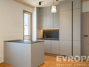Prodej bytu 4+kk, Pardubice, 86 m2