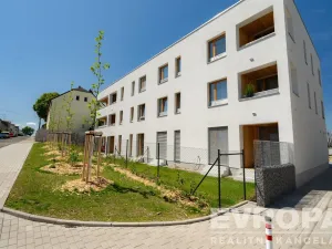 Prodej bytu 4+kk, Pardubice, 86 m2