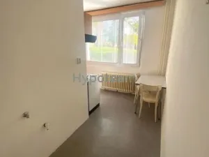 Pronájem bytu 2+1, Ústí nad Labem - Ústí nad Labem-centrum, Hornická, 49 m2