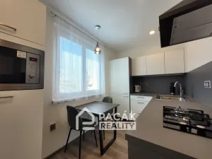 Pronájem bytu 2+1, Olomouc - Neředín, Dělnická, 52 m2