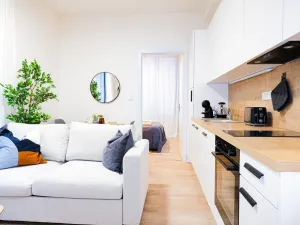 Prodej bytu 2+kk, Praha - Smíchov, Plzeňská, 33 m2
