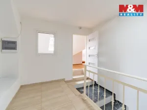 Pronájem atypického bytu, Sokolov, Staré náměstí, 200 m2