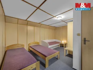 Prodej ubytování, Deštné v Orlických horách, 1200 m2