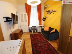 Pronájem bytu 1+1, Praha - Nové Město, Hálkova, 32 m2