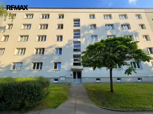 Prodej bytu 2+1, Praha - Malešice, Káranská, 54 m2