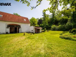 Prodej komerčního pozemku, Blatno, 105830 m2