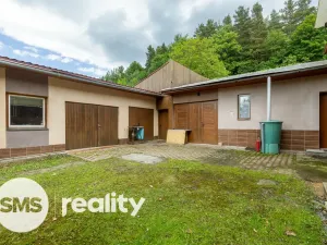 Prodej rodinného domu, Janovice, 300 m2