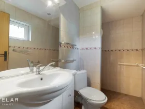 Prodej rodinného domu, Janovice, 300 m2