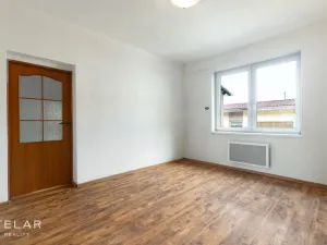 Prodej rodinného domu, Janovice, 300 m2