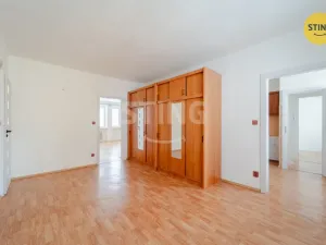 Prodej bytu 3+1, Bruntál, Dr. E. Beneše, 82 m2