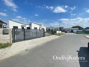 Prodej bytu 4+kk, Buštěhrad, Vrbová, 95 m2
