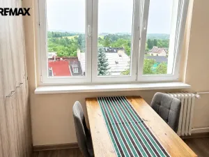 Prodej bytu 2+1, Karlovy Vary - Stará Role, Závodu míru, 68 m2