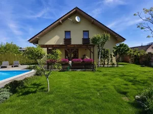 Prodej rodinného domu, Nový Vestec, U Tří Cest, 224 m2