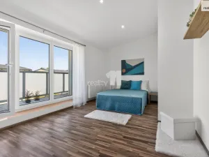 Prodej bytu 2+kk, Jesenice, Sluneční, 58 m2