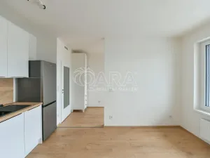 Pronájem bytu 1+kk, Praha - Hostivař, U továren, 34 m2