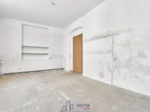 Prodej bytu 2+1, Karlovy Vary, Anglická, 48 m2