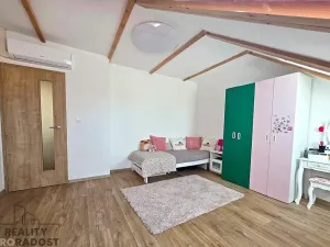 Prodej bytu 4+kk, Jinačovice, 113 m2
