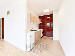 Prodej bytu 1+kk, Praha - Letňany, Ostravská, 35 m2