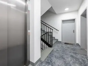 Pronájem bytu 2+kk, Praha - Karlín, U Mlýnského kanálu, 58 m2