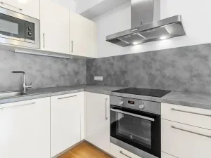 Pronájem bytu 2+kk, Praha - Břevnov, Patočkova, 62 m2