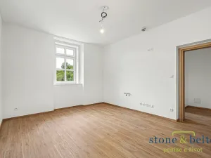 Prodej bytu 1+kk, Vrchlabí, Peklo, 27 m2