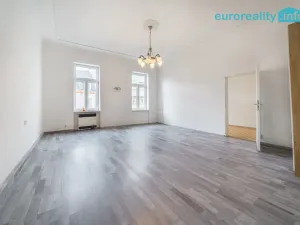 Prodej bytu 2+1, Karlovy Vary, Dr. Davida Bechera, 79 m2