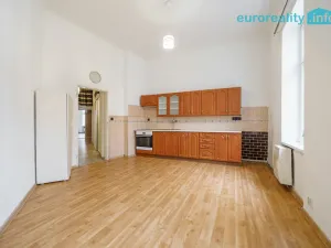 Prodej bytu 2+1, Karlovy Vary, Dr. Davida Bechera, 79 m2