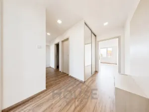 Prodej bytu 3+1, Kladno, Vodárenská, 69 m2