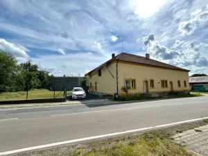 Prodej obchodního prostoru, Hořany, 452 m2