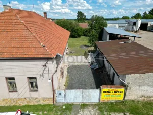 Prodej obchodního prostoru, Hořany, 452 m2