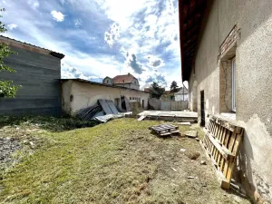 Prodej obchodního prostoru, Hořany, 452 m2