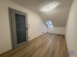 Pronájem bytu 2+kk, Praha - Libeň, Kotlaska, 43 m2