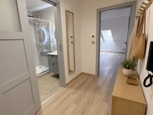 Pronájem bytu 2+kk, Praha, Kotlaska, 58 m2