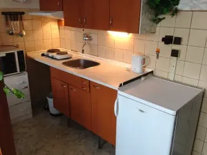 Pronájem bytu 2+kk, Praha - Kamýk, Zdislavická, 37 m2