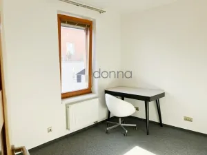 Pronájem bytu 4+1, Praha, Flájská, 92 m2