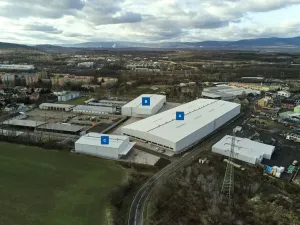 Pronájem skladu, Bílina, Radovesická, 13211 m2