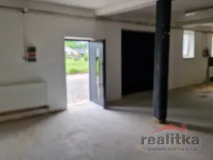Pronájem výrobních prostor, Hradec nad Moravicí, Žižkova, 200 m2