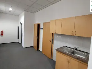 Pronájem kanceláře, Cheb, Májová, 21 m2