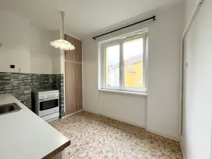 Pronájem bytu 2+1, Teplice - Trnovany, Štúrova, 53 m2