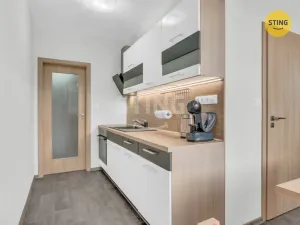 Prodej bytu 3+1, Dobronín, Jarní, 76 m2