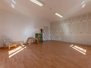 Pronájem komerční nemovitosti, Praha - Kyje, Herdovská, 75 m2