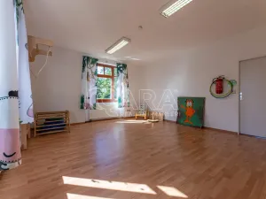 Pronájem komerční nemovitosti, Praha - Kyje, Herdovská, 75 m2