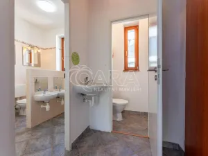 Pronájem komerční nemovitosti, Praha - Kyje, Herdovská, 75 m2